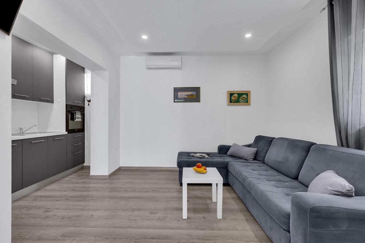 Sunny Garden Apartments Ana Makarska Exterior photo